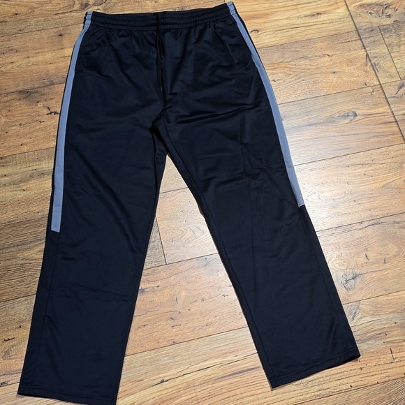 tek gear Other - Tek Gear Sweatpants